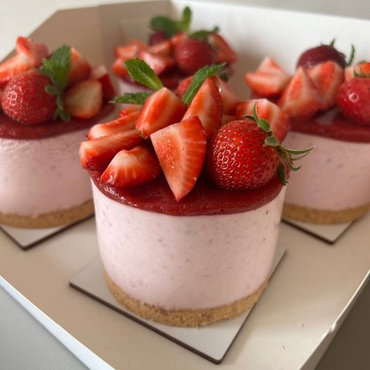 Strawberry (No Bake)