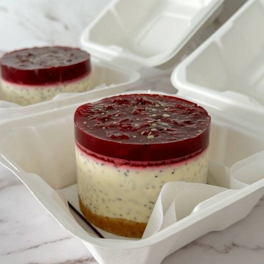 Poppyseed  / Cherry (bento)