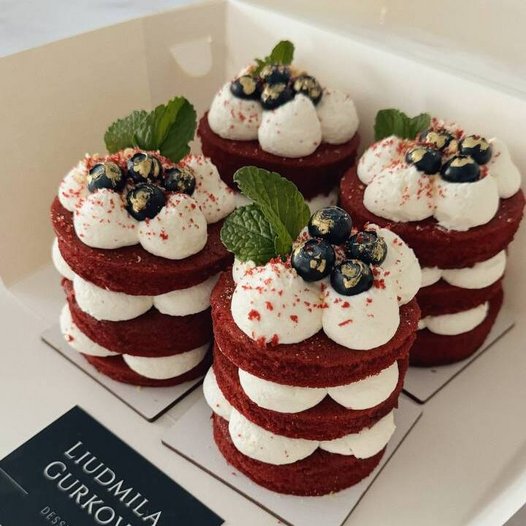 Mini Red Velvet Cake