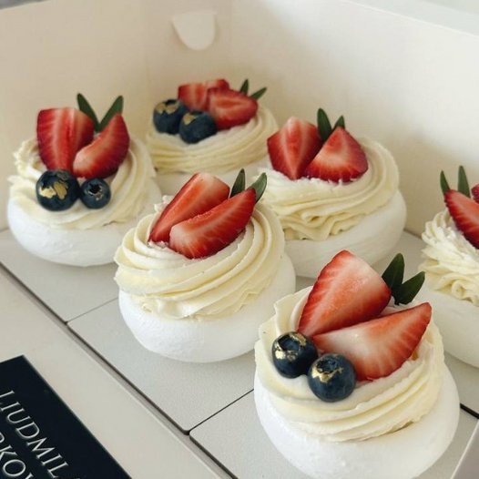 Mini Pavlova