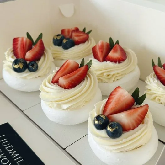 Mini Pavlova