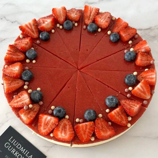 Vanilla Strawberry Cheesecake