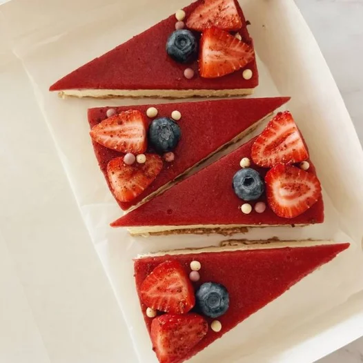 Vanilla Strawberry Cheesecake