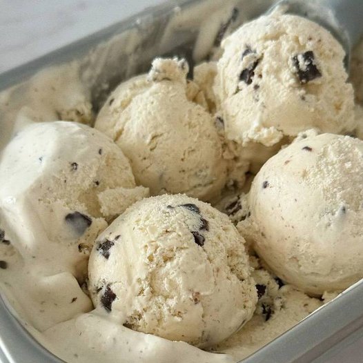 Banana Chocolate Ice Cream