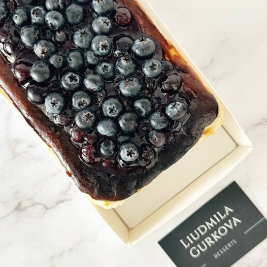 Loaf Pan Basque Cheesecake with blueberries