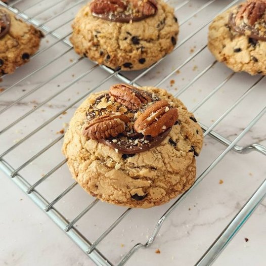 Pecan Dark Chocolate Cookies