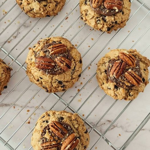 Pecan Dark Chocolate Cookies