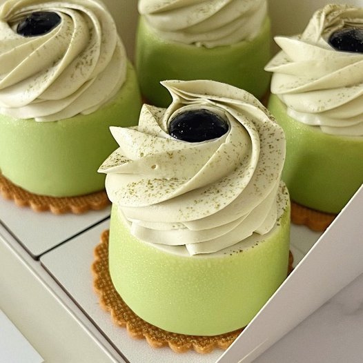 Matcha Blueberry Mini Cheesecakes
