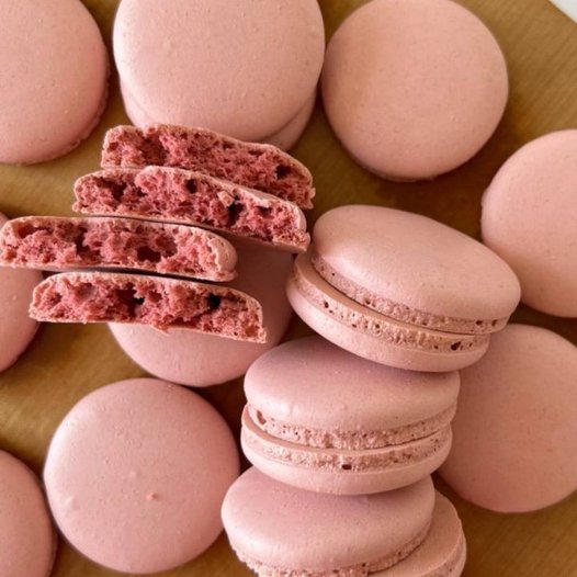Video Lesson on Macarons on French Meringue