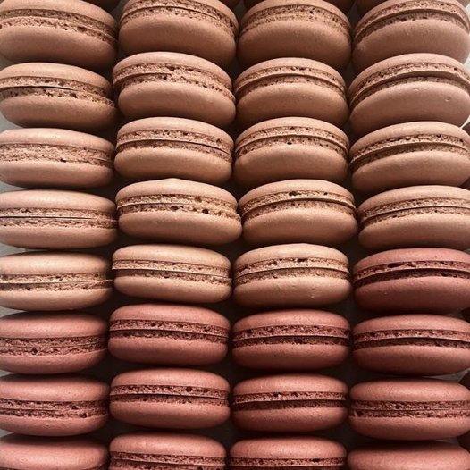 Video Lesson on Macarons on French Meringue