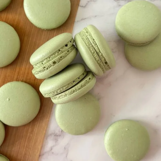 Video Lesson on Macarons on French Meringue
